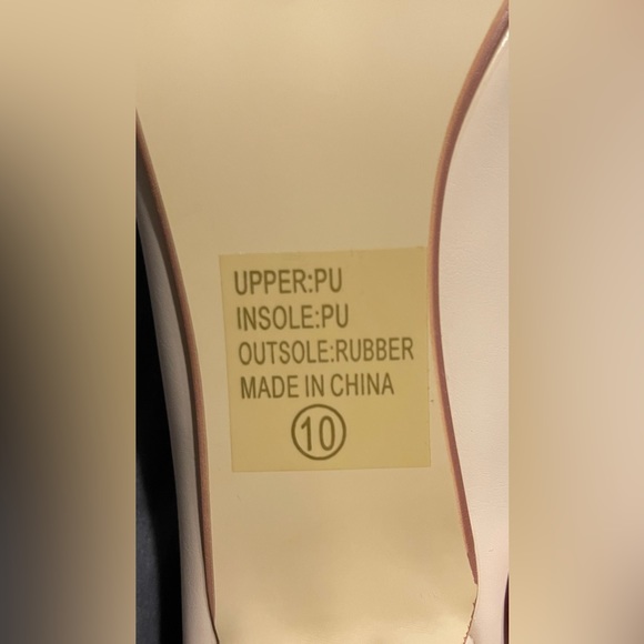 Brinley Co. Women’s Round Toe Nude Pump, Size 10 - Picture 6 of 6